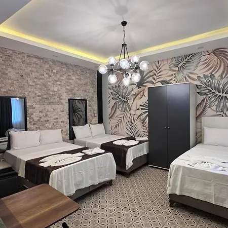 Nook Boutique Hotel *